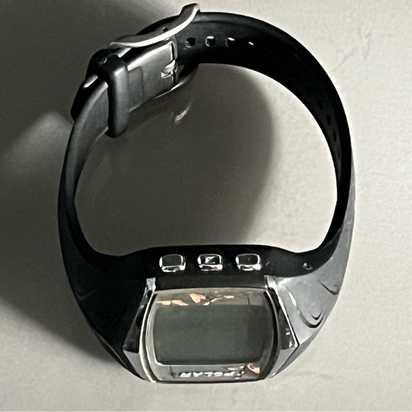 POLAR FT60 Heart Rate Monitor Wristwatch - Picture 6 of 10
